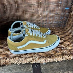 Vans Sz 8 Men's Yellow Low Top Lace Up Sneakers